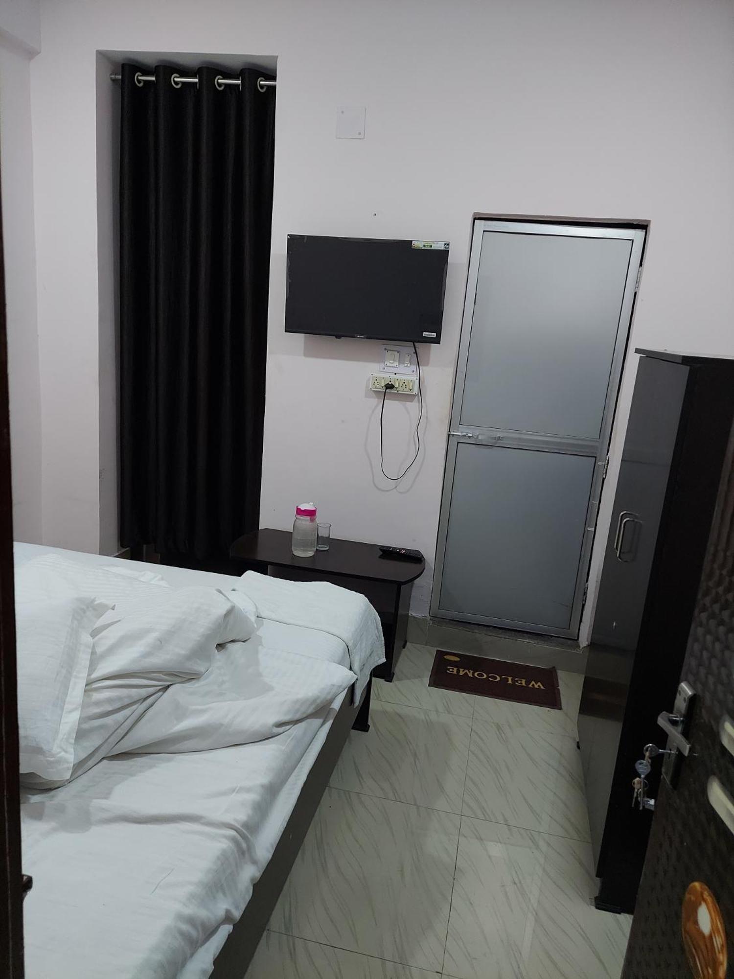 Raison Hotel Jamshedpur Exterior photo